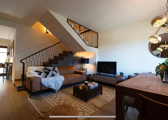 Mirador Del Rio Piedra Nuévalos